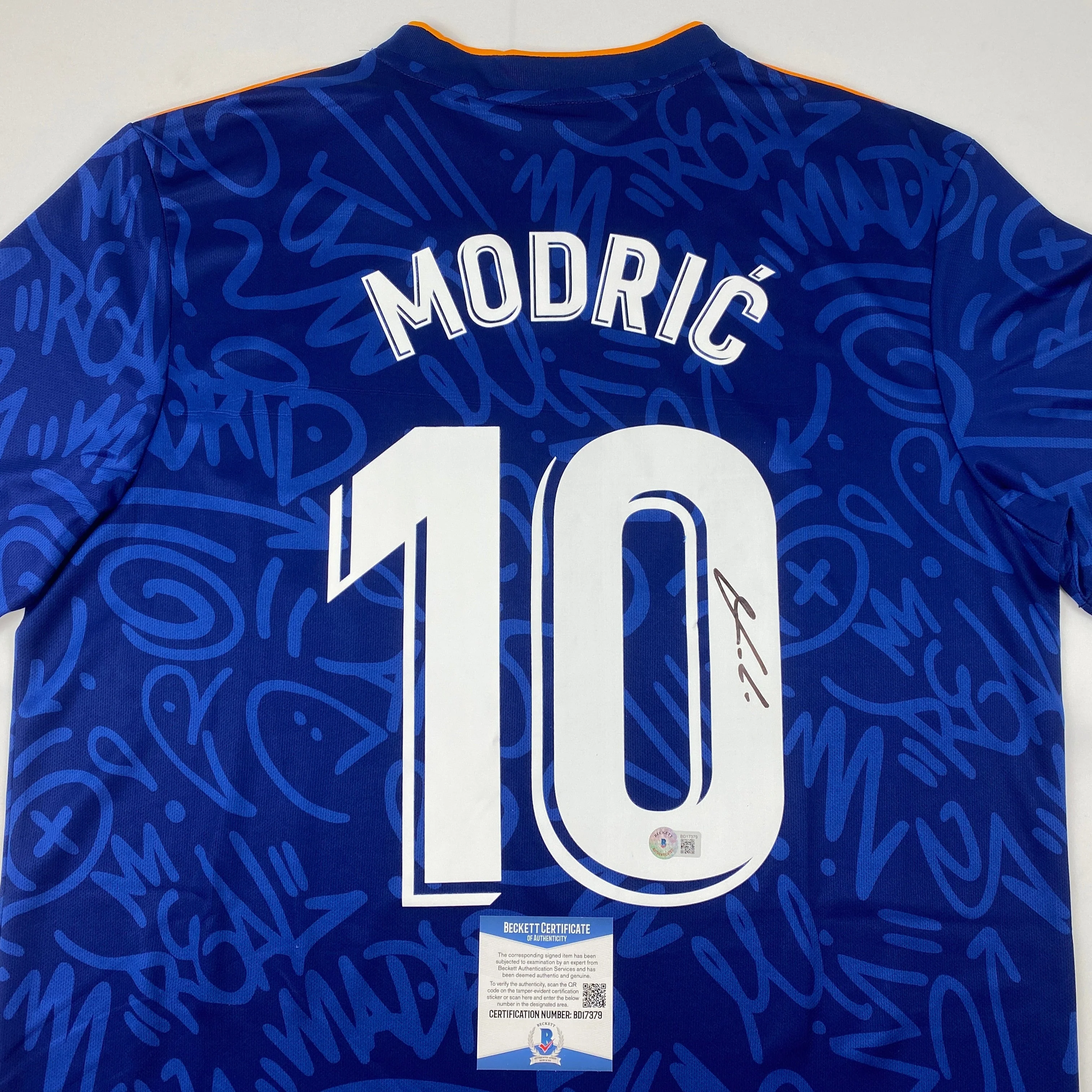 Autographed/Signed Luka Modric Real Madrid Blue Soccer Jersey Beckett BAS COA - Image 2