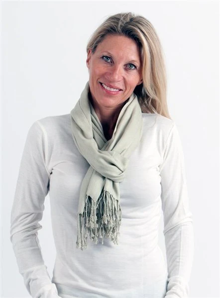 Bamboo Viscose Scarf in Black - Image 3
