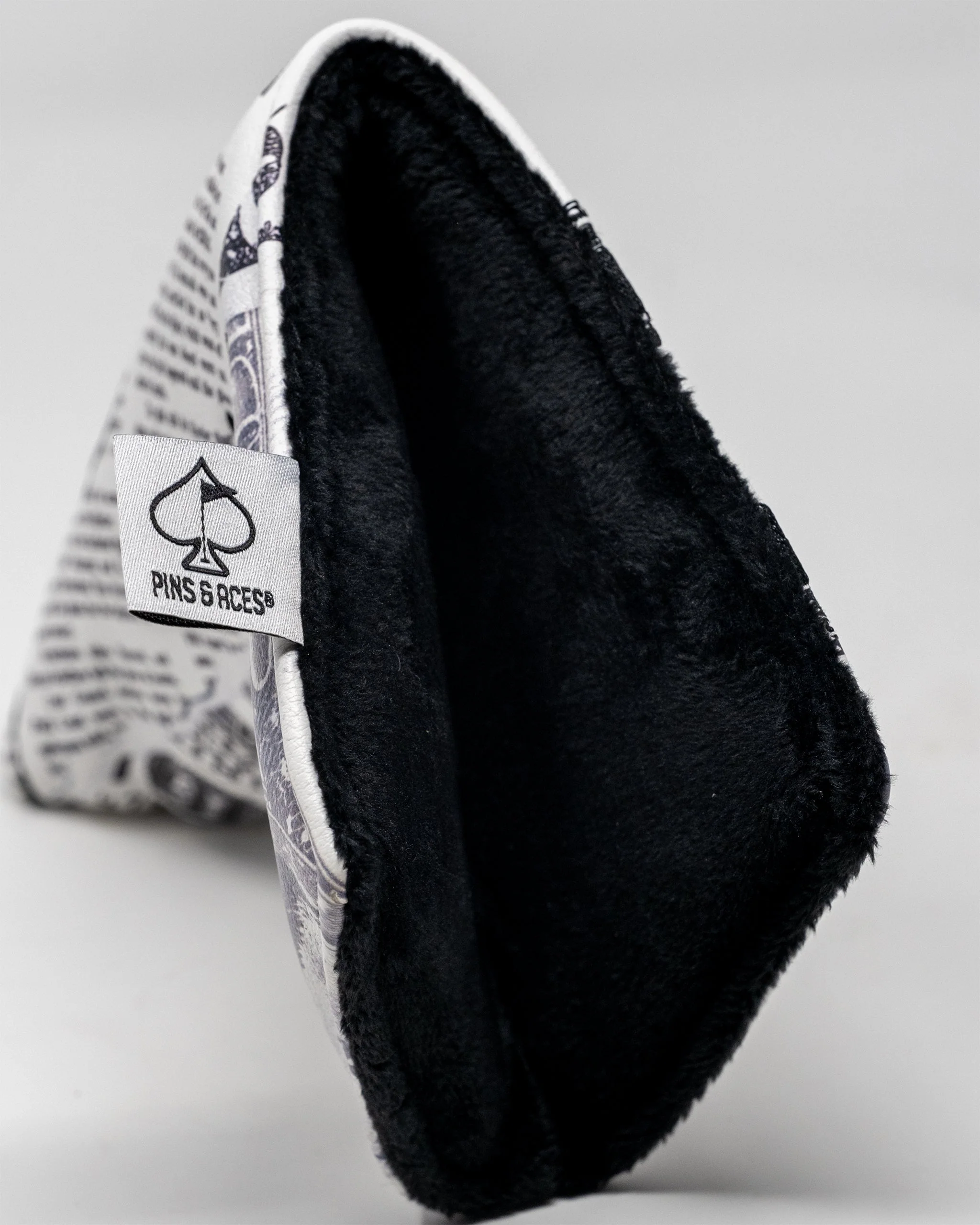 D.B. Cooper - Blade Putter Cover - Image 8