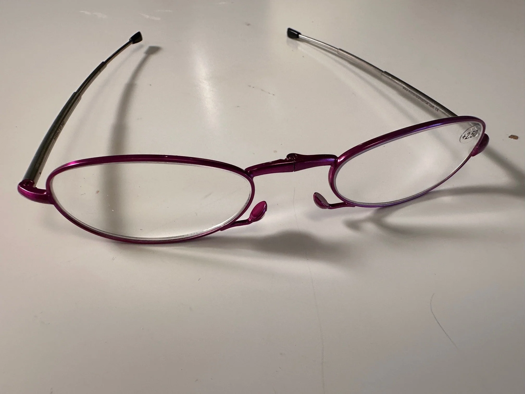Executive Readers Oval - Image 4