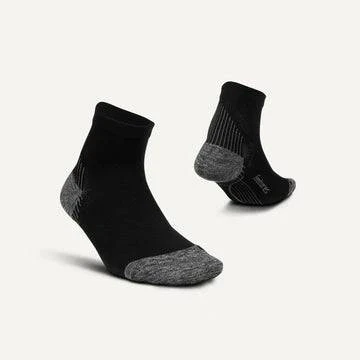 Feetures Plantar Fasciitis Relief Sock Light Cushion Quarter