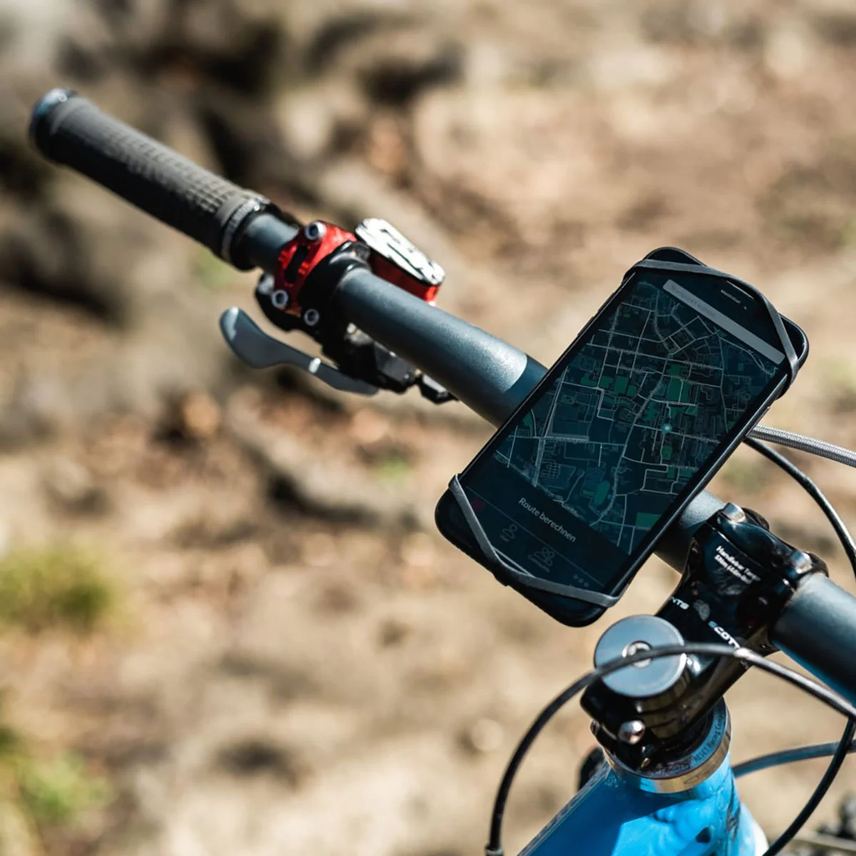 FINN - Universal Bicycle Phone Mount - Green - Image 2