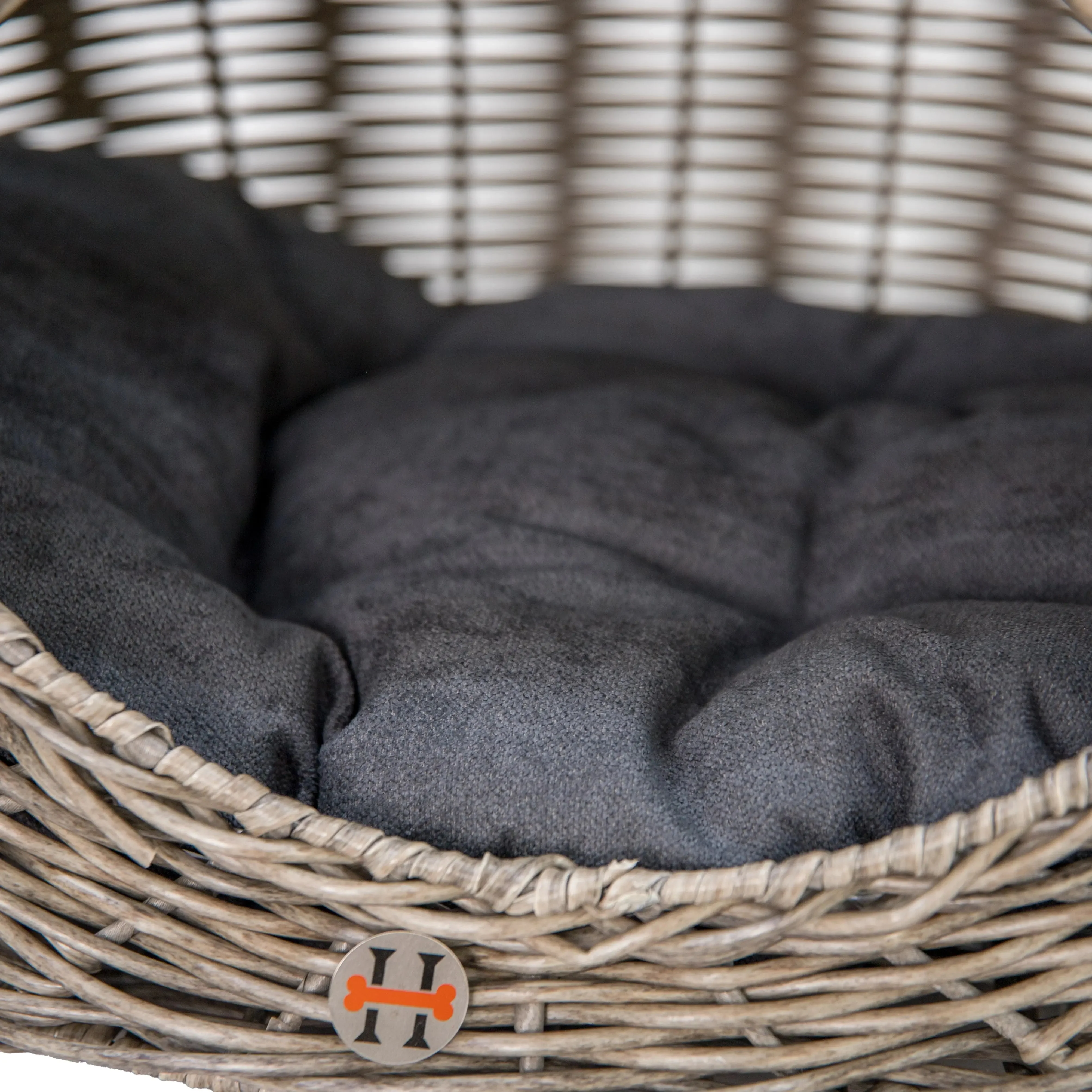 Huntley Pet Wicker Cat Shaped Play House Pet Bed with Cushion - Image 6