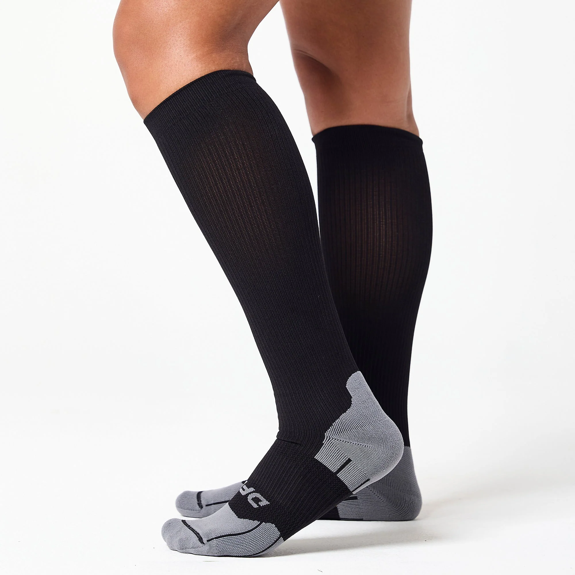 HYBRID Ax / Rx COMPRESSION SOCKS 20-30mmHg for Women - Image 3