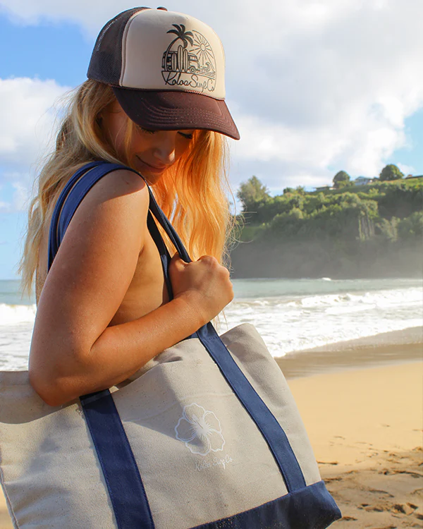 Koloa Hibiscus Beach Bag - Image 3