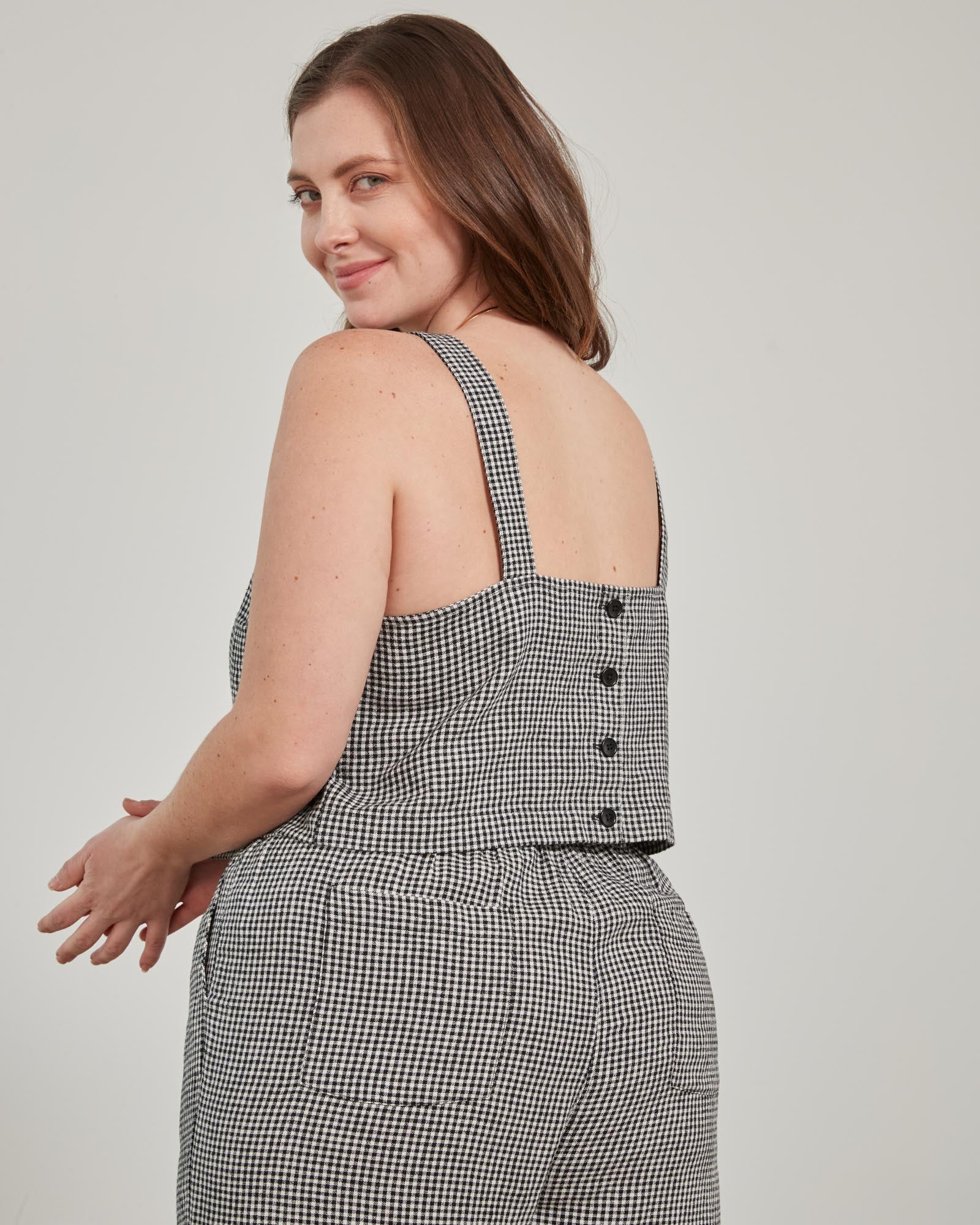 Linen Cropped Tank - Image 8