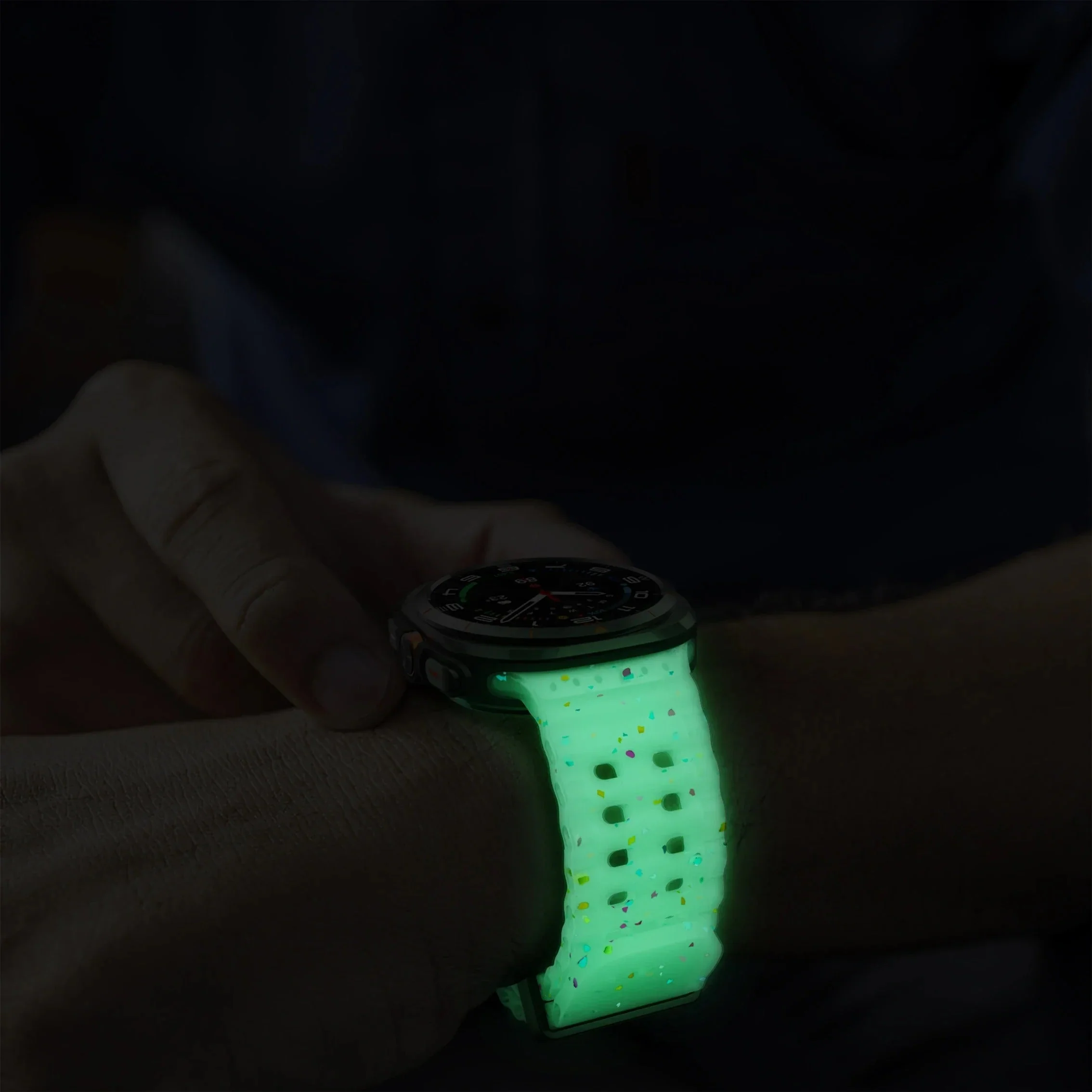 Ocean Silicone Samsung Galaxy Ultra Watch Band 47MM - Image 4