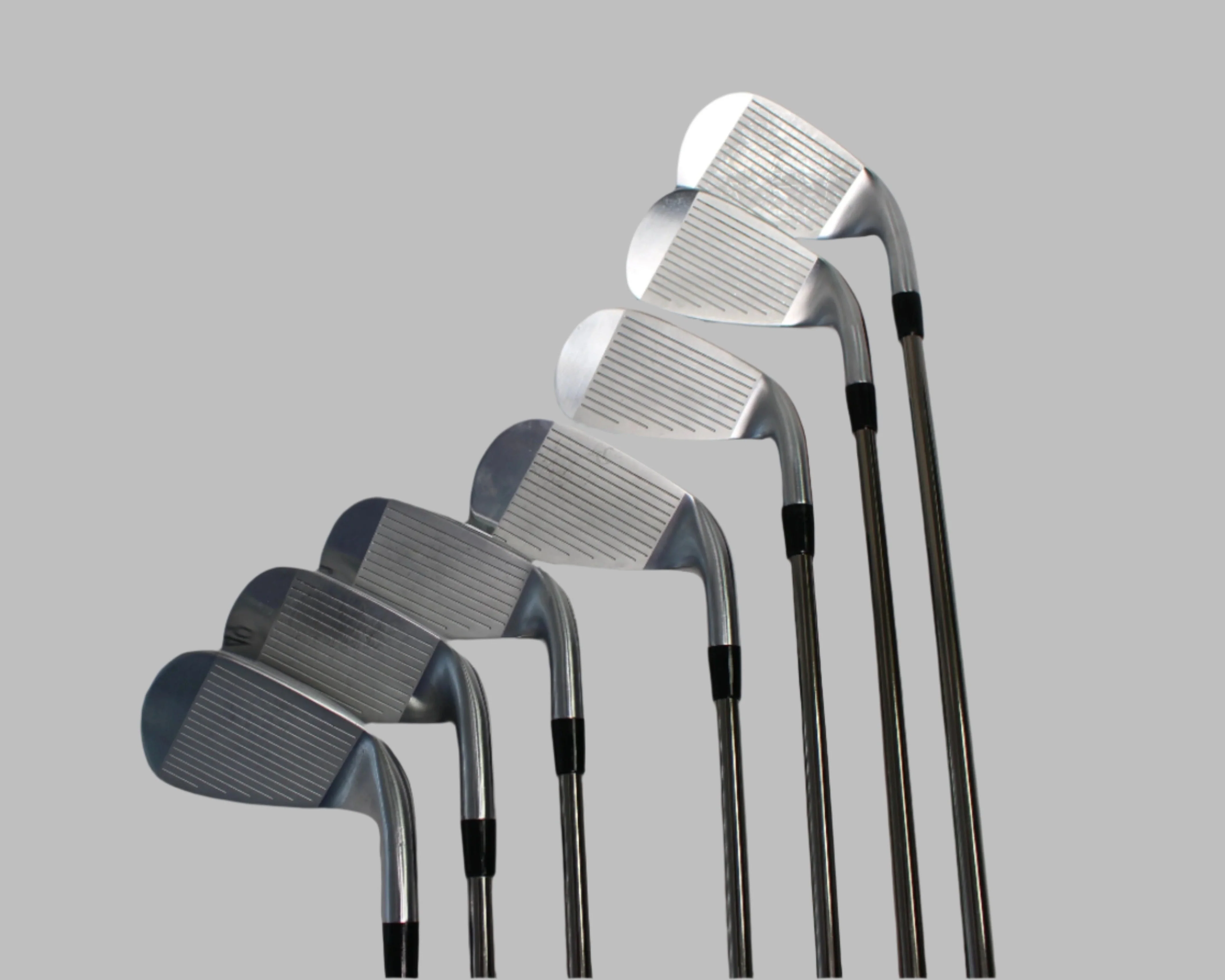 Pre-Owned Titleist T400 Iron Set W/Graphite Quantum Speed Senior Shafts +3/4" (9/10) - Image 2