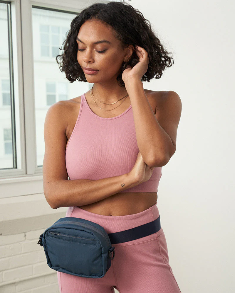(Re)active™ 2L Convertible Crossbody - Image 11