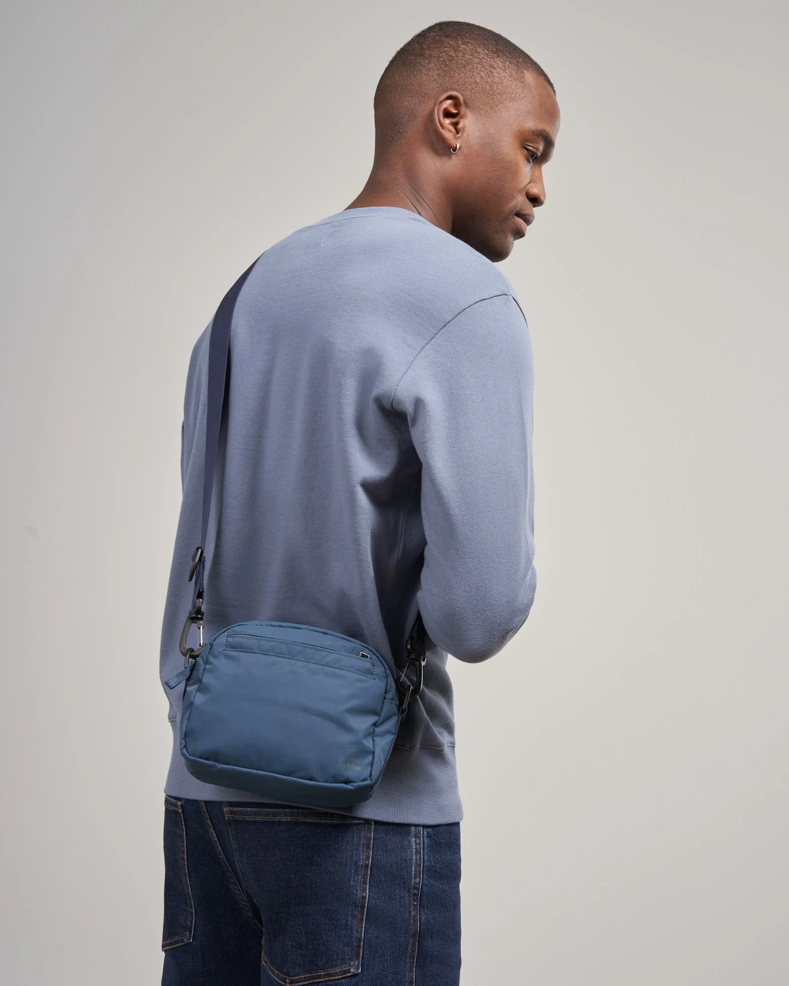 (Re)active™ 2L Convertible Crossbody - Image 14