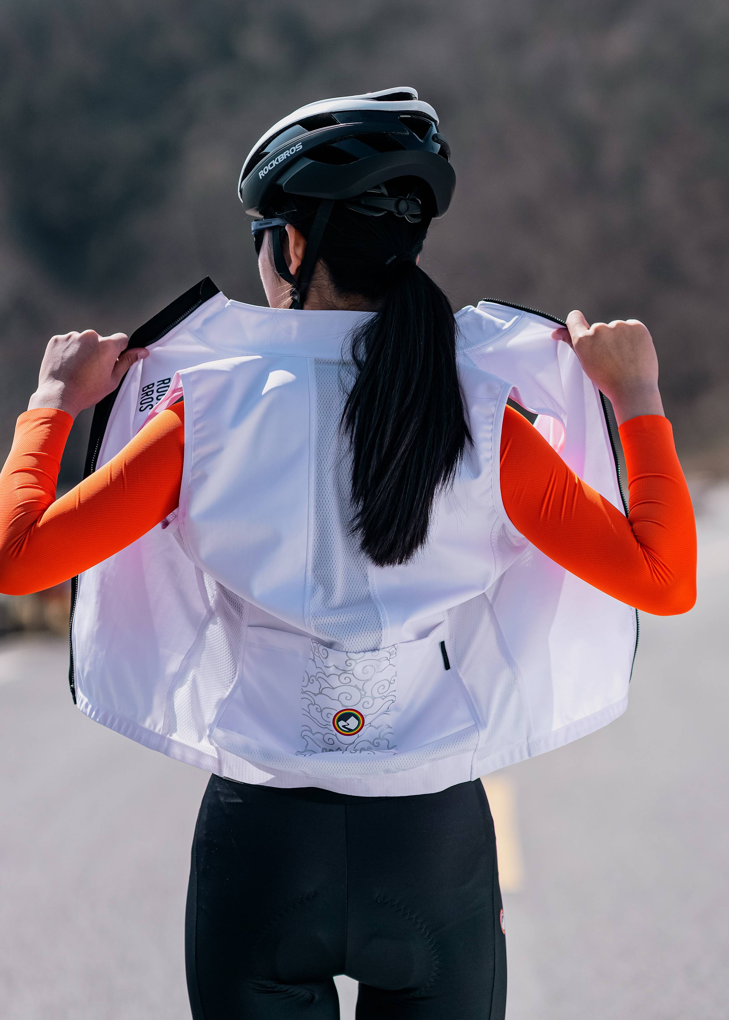 ROCKBROS Road-to-Sky Wind Proof Warm Vest - Image 9