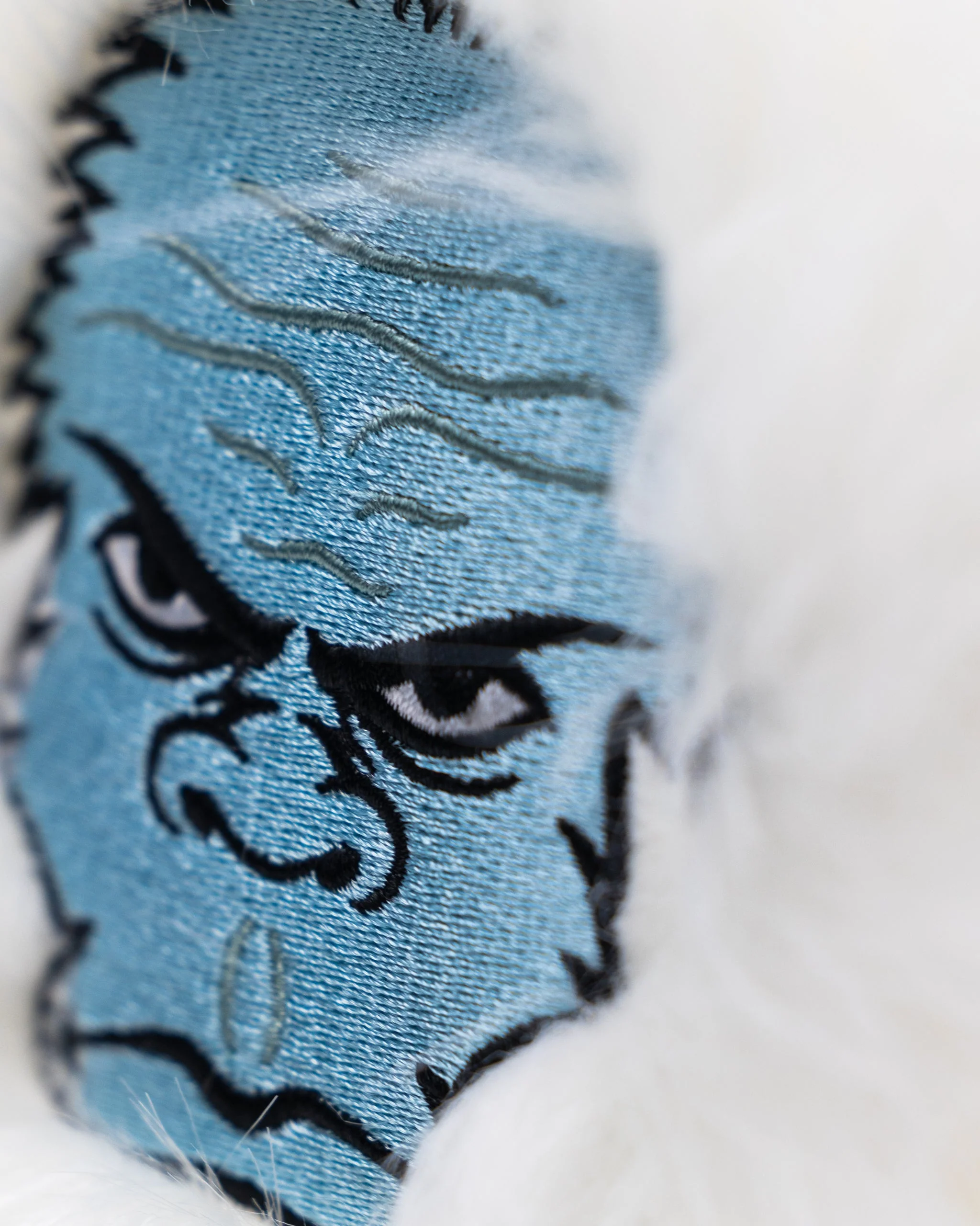 Yeti - Hybrid Cover - Image 5